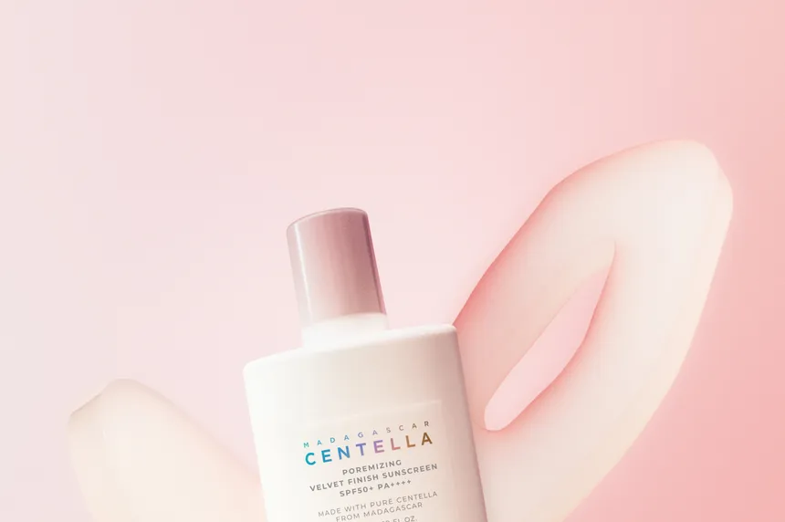 Солнцезащитный крем SKIN1004 Centella Poremizing Velvet Finish Sunscreen SPF50+ PA++++ 50ml