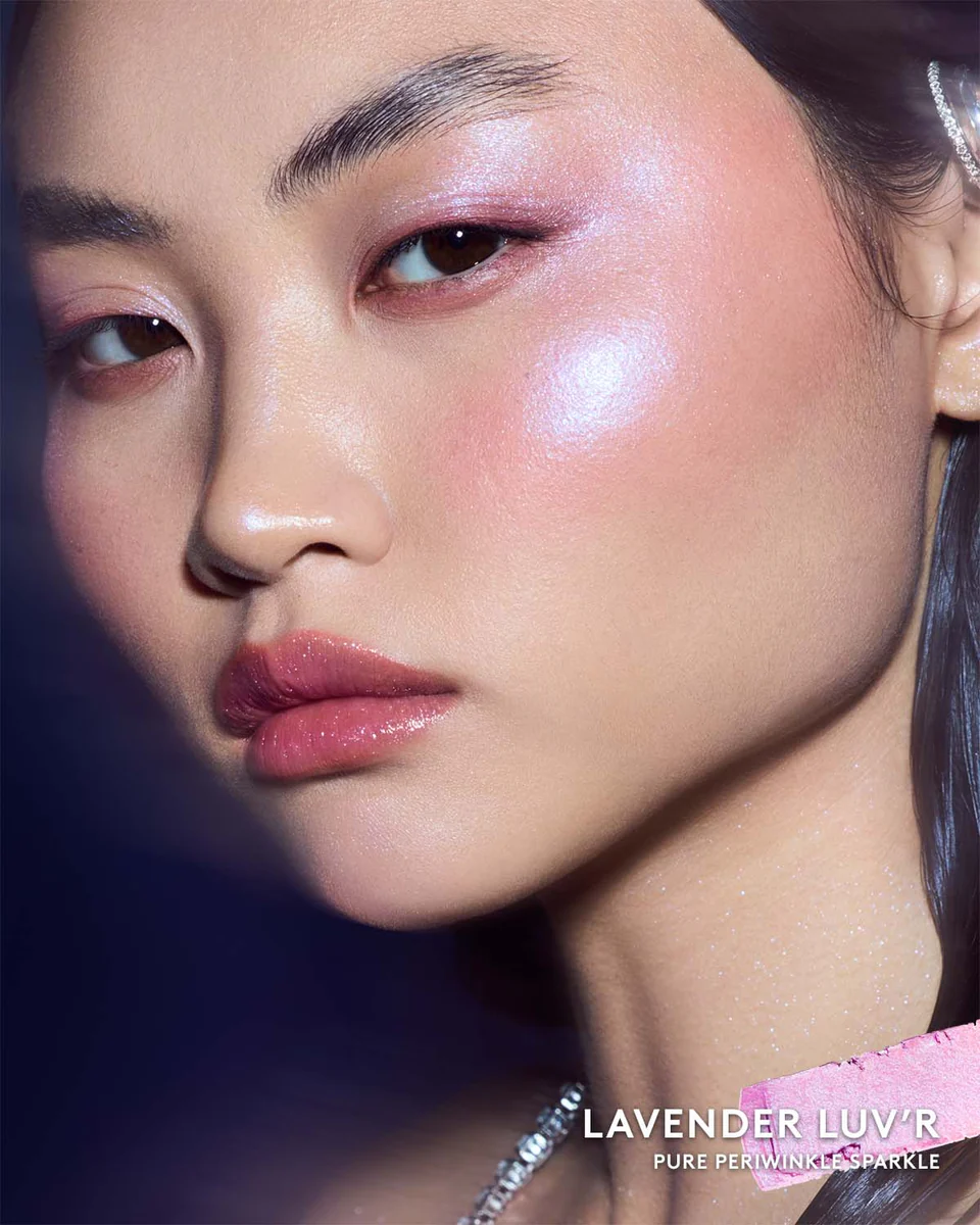 Хайлайтер FENTY BEAUTY Diamond Bomb All-Over Diamond Veil оттенок 03 Lavender Luvr 8гр