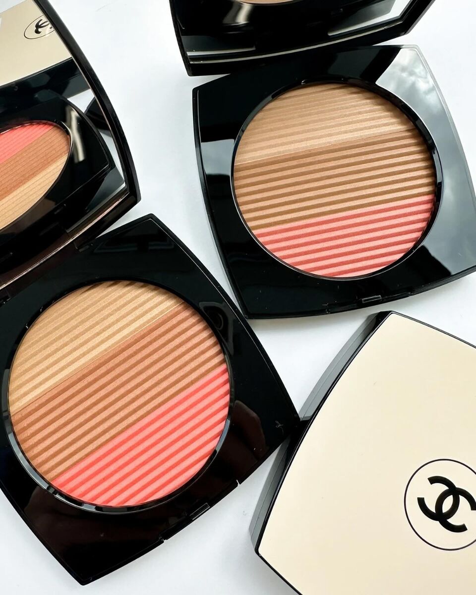 Пудра для лица Chanel Les Beiges Healthy Glow Sun-Kissed Powder оттенок Light Coral