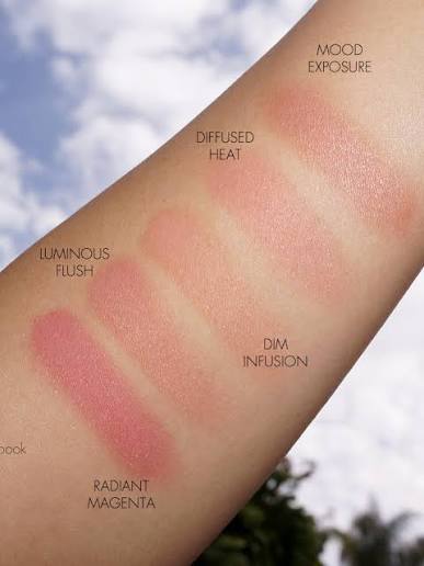 Румяна HOURGLASS Ambient Lighting Blush Collection оттенок Diffused Heat 4.2гр