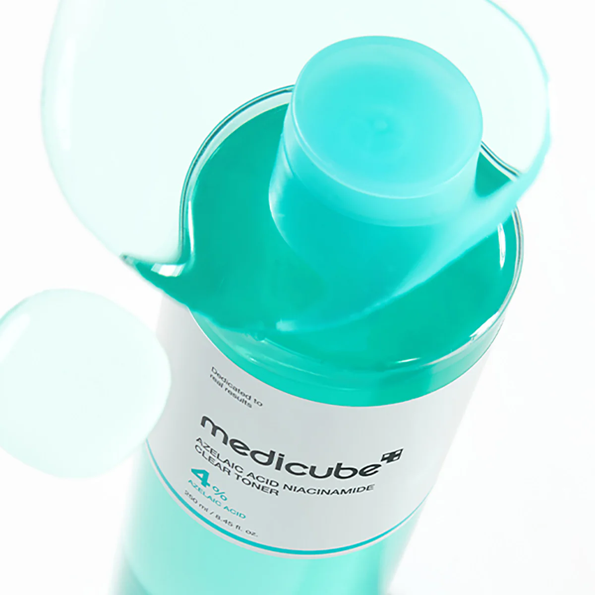 Очищающий тоник с 4% азелаиновой кислоты medicube Azelaic Acid Niacinamide Clear Toner 250ml