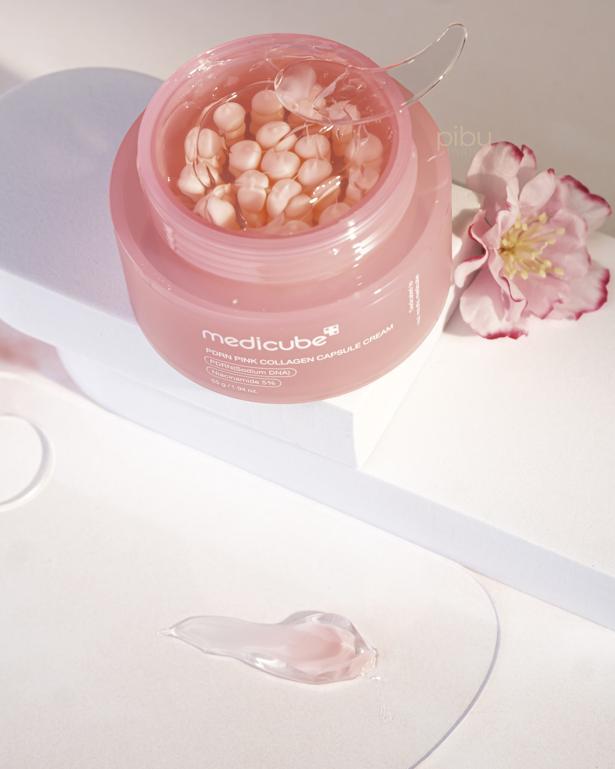 Укрепляющий капсульный крем с ПДРН и пептидами Medicube PDRN Pink Collagen Capsule Cream 55ml