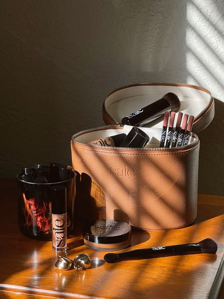 Косметичка органайзер SAIE THE VANITY CASE оттенок CARAMEL BROWN
