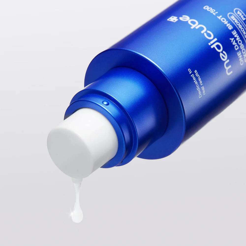 Интенсивная сыворотка с микроиглами и кислотами Medicube One Day Exosome Shot Pore Ampoule 7500 30мл