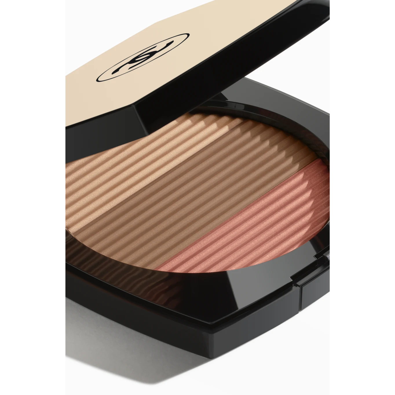 Пудра для лица Chanel Les Beiges Healthy Glow Sun-Kissed Powder оттенок Light Coral