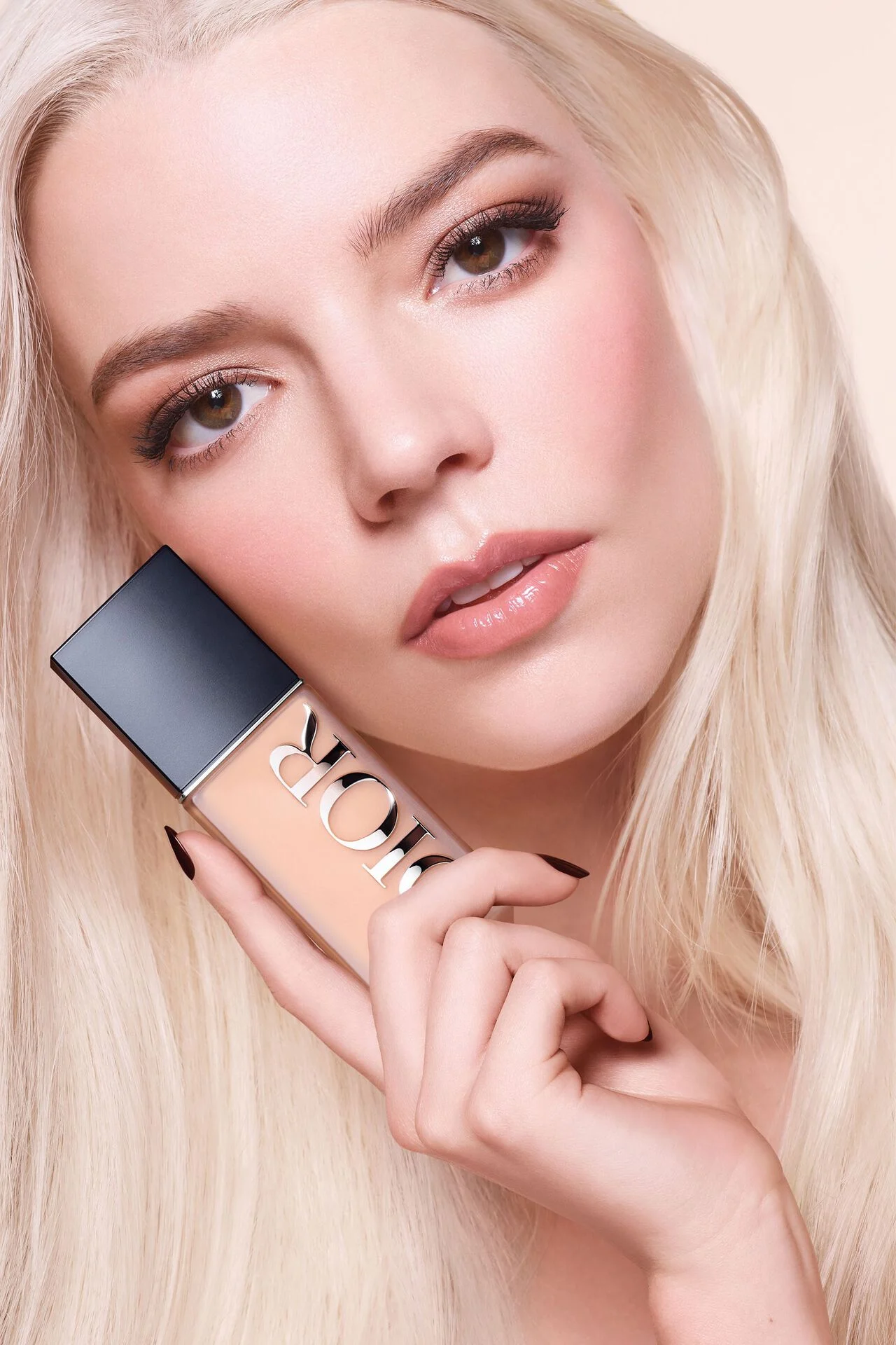 Тональный крем c матовым финишем с эффектом разглаживания DIOR Forever Skin Wear SPF 20 PA+++ оттенок 1N 30ml