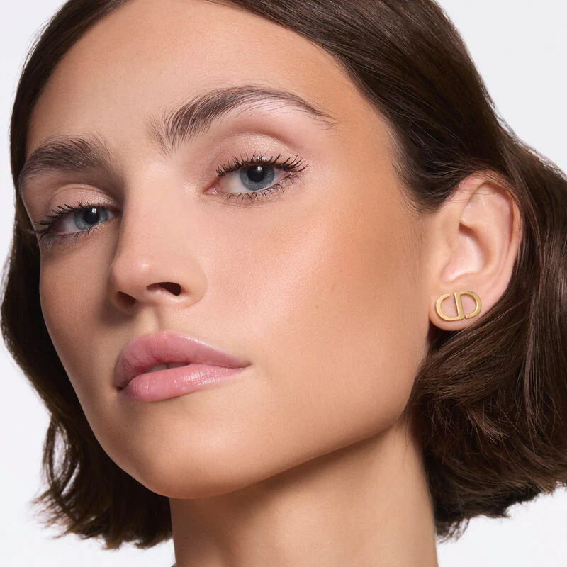Пудра-бронзер с эффектом естественного загара сияющая Dior Forever Nude Bronze оттенок 03 Soft