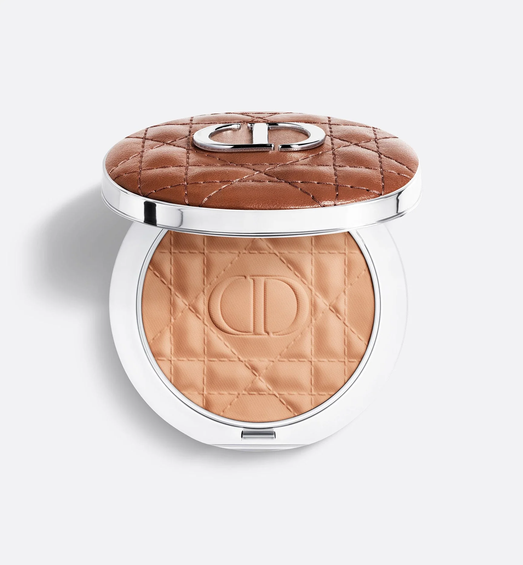 Пудра-бронзер с эффектом естественного загара матовая Dior Forever Nude Bronze оттенок 02 Light Matte