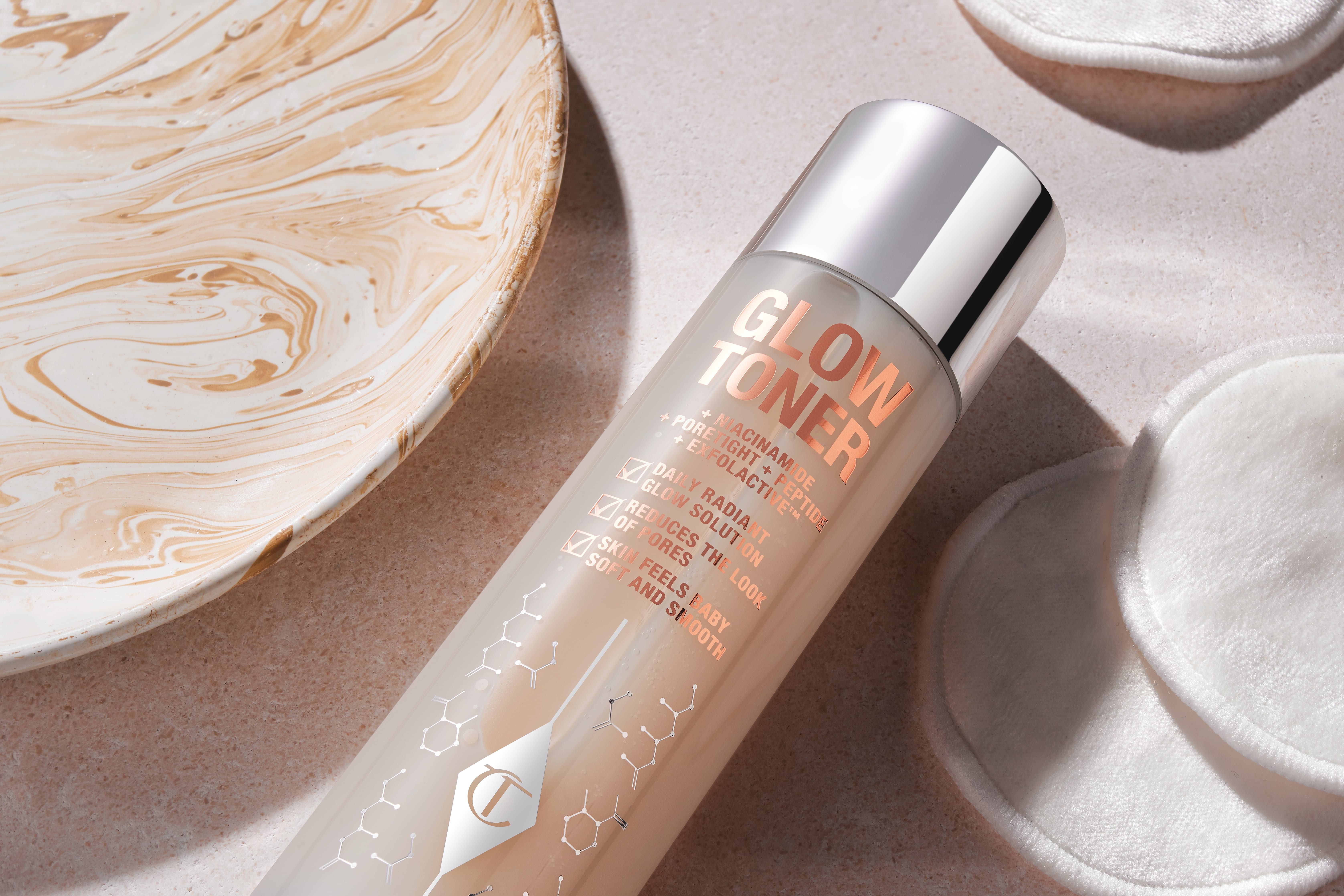 Тонер для сияния кожи и сужения пор с ниацинамидом CHARLOTTE TILBURY Daily Glow Toner with Niacinamide 150ml