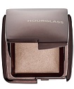 Светоотражающая пудра Hourglass - Ambient Lighting Powder оттенок Dim light 1.2гр