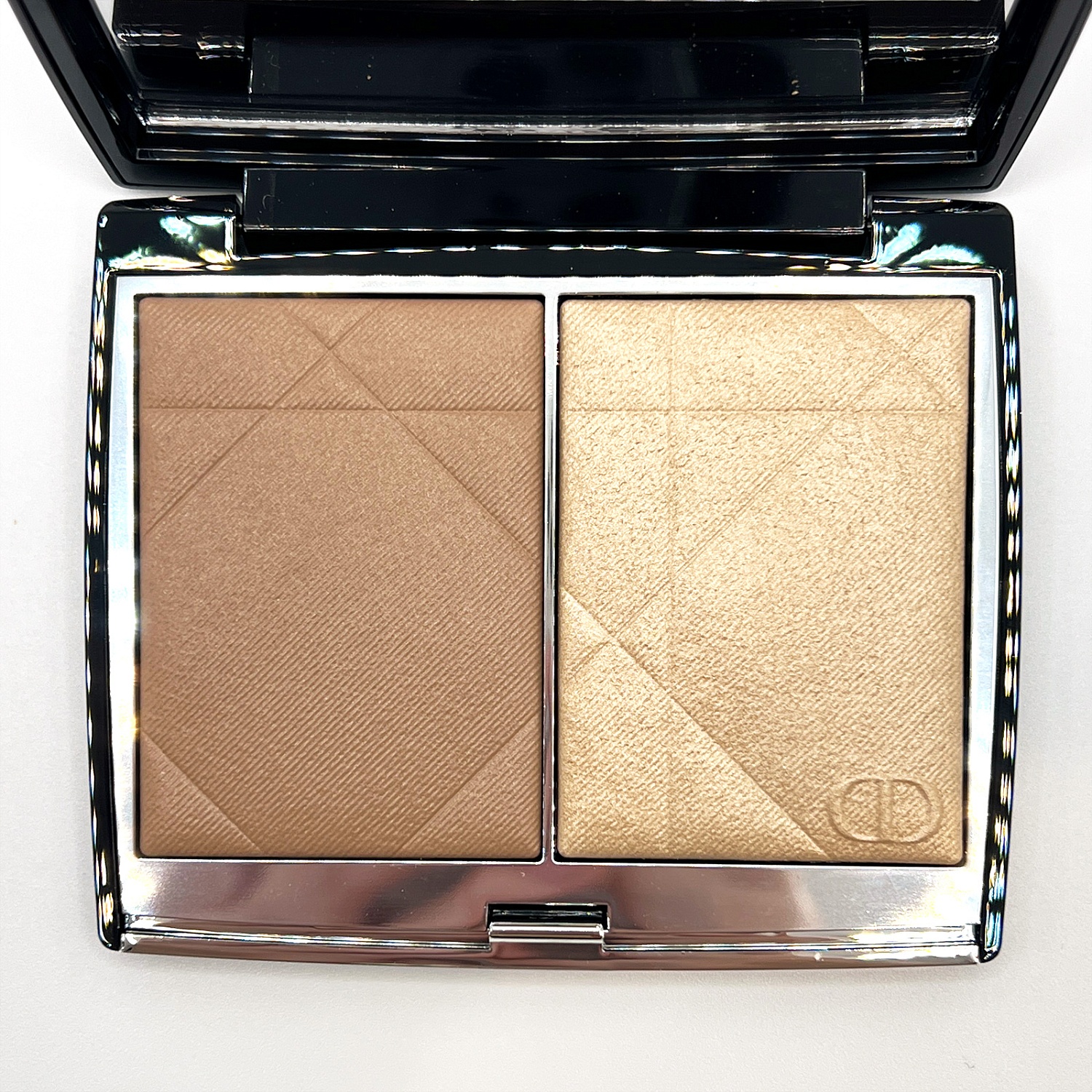 Многофункциональная палетка бронзер и хайлайтер DIOR Rouge Blush Colour Glow оттенок 100 Diorissimo