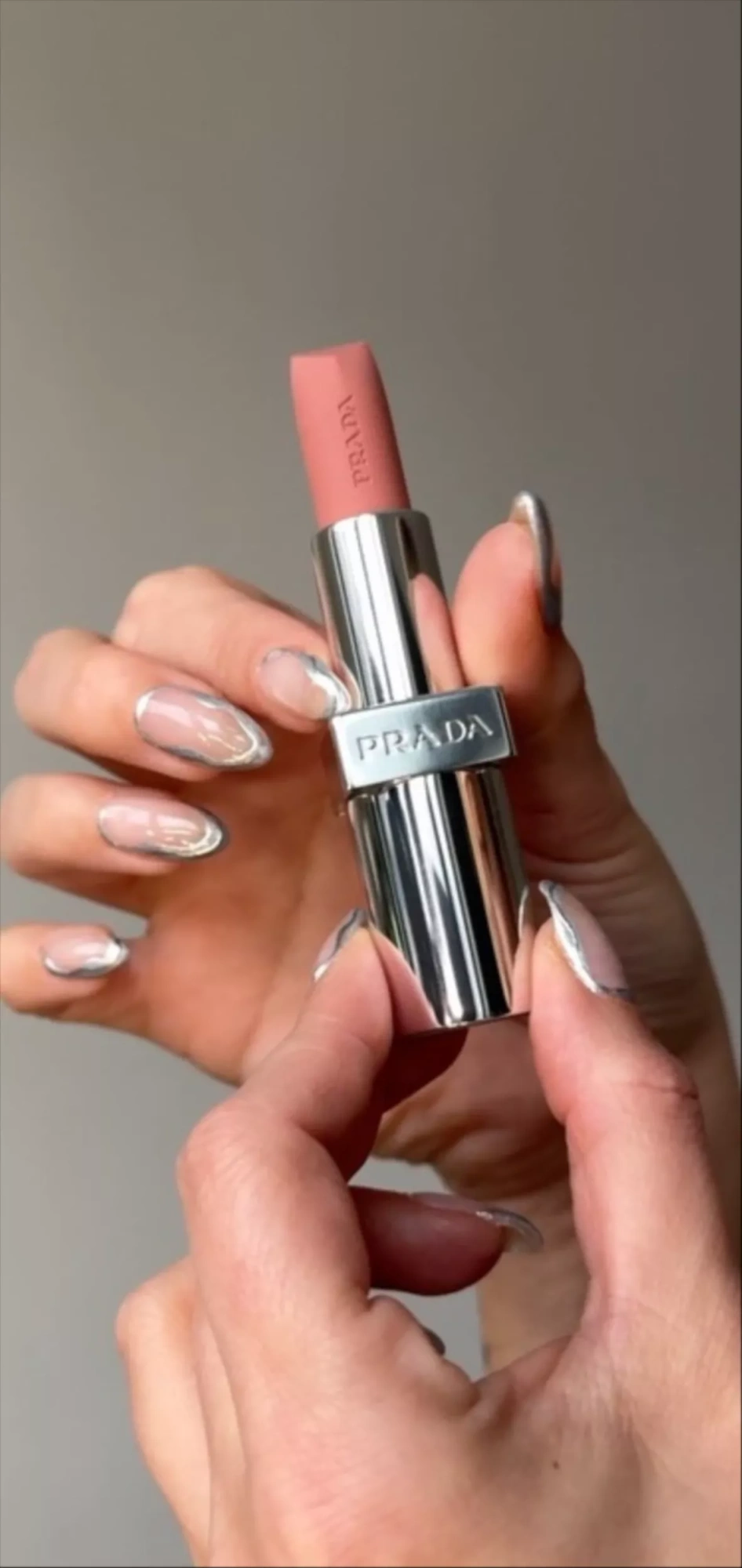 Помада для губ PRADA Monochrome Soft Matte 3.8гр (P159 NUDO)